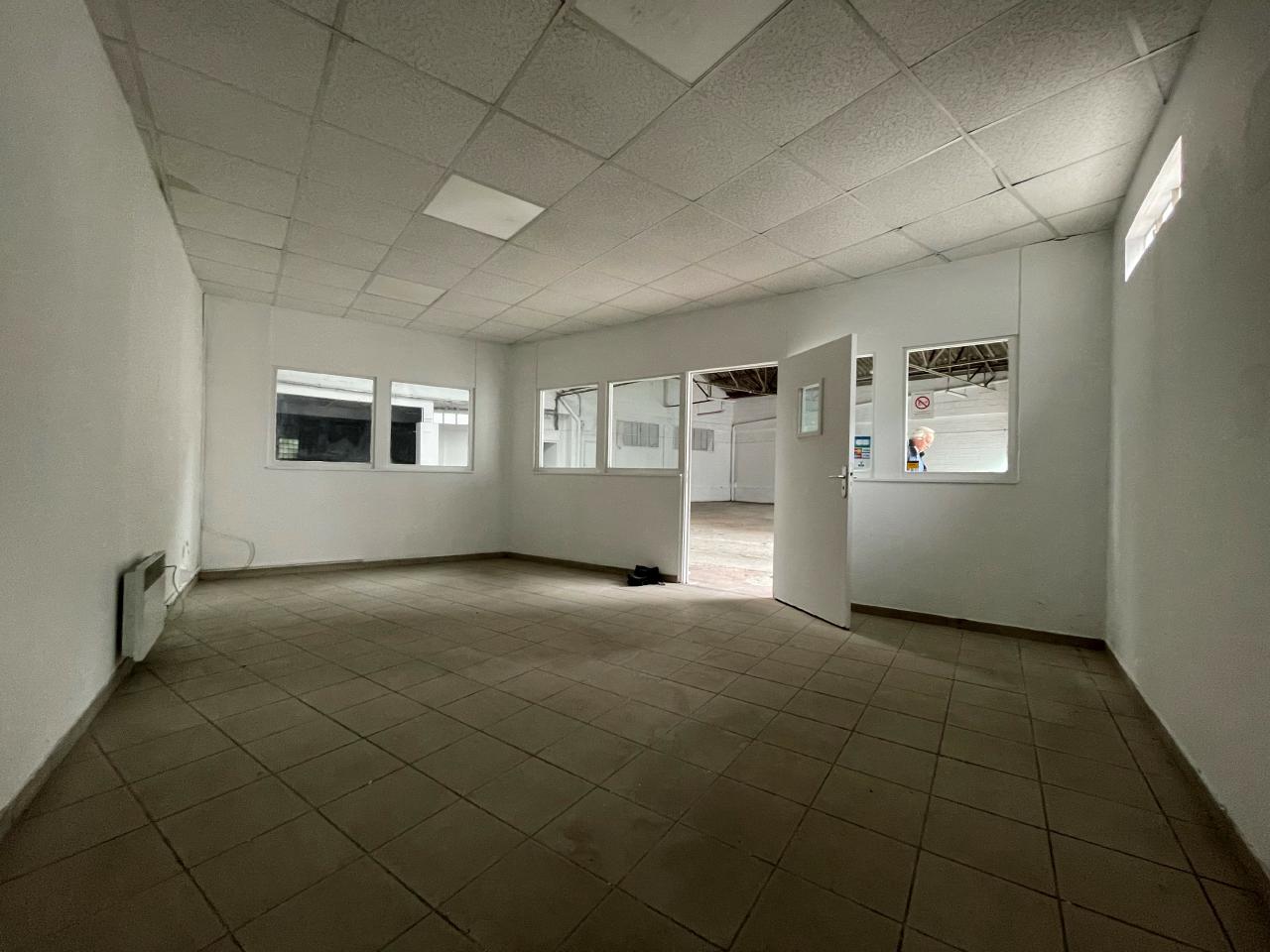 Local d'activité Villejuif 370m² Location local d'activité Villejuif Val-de-Marne OLACT2423325 4
